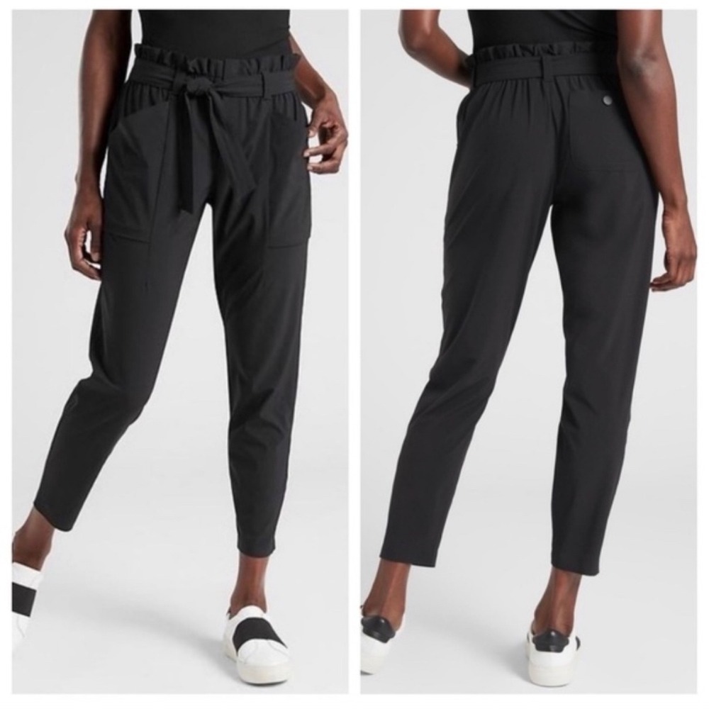 Athleta Black Paperbag Waist Tie Belt Cargo Pants Womens Size 14P
